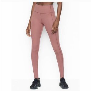 VS Our Softest Legging Ever 8